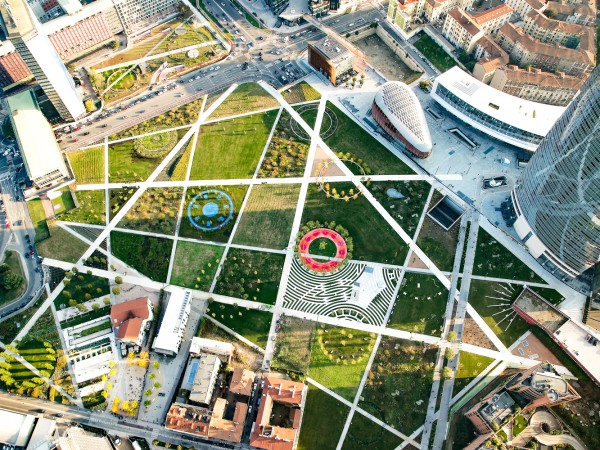 Bibilioteca degli Alberi 公园 / Inside Outside Architecture