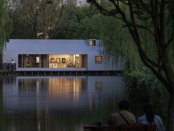The Lake House 美好生活体验馆 / Wutopia Lab