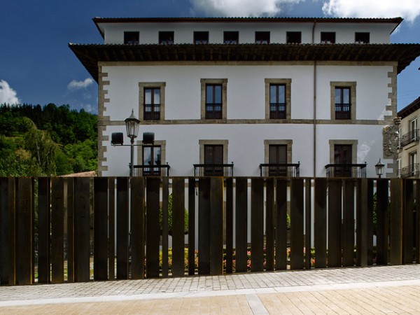 Yrizar Palace Garden