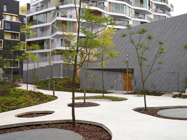 Central Garden Block B4